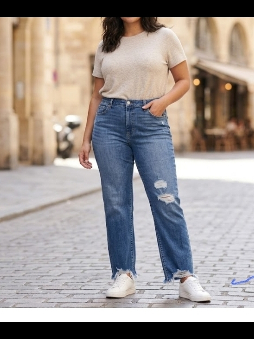 Mid-Rise Distressed Straight-Leg Jeans - Blue